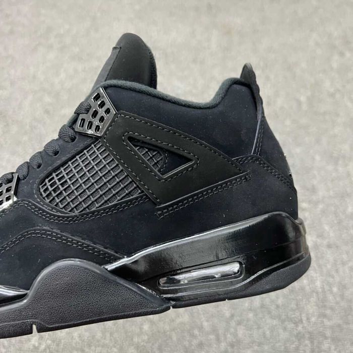 AJ4_Retro_Black_Cat 39