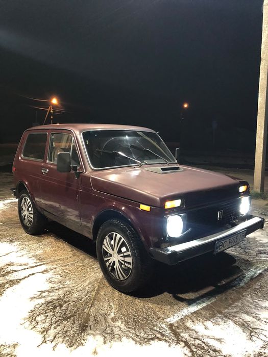 Автомобіль ВАЗ 2121