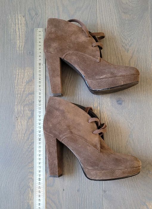 Ботильоны Benetton  39 размер замш натуральный состояние новых