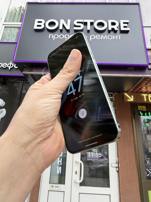 Pixel 9 pro XL 128gb. Never. Великий та швидкий