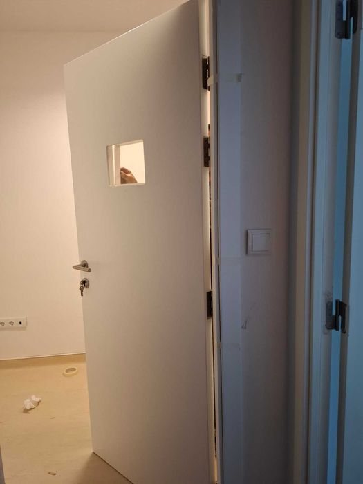 Portas para salas de TAC e RaioX