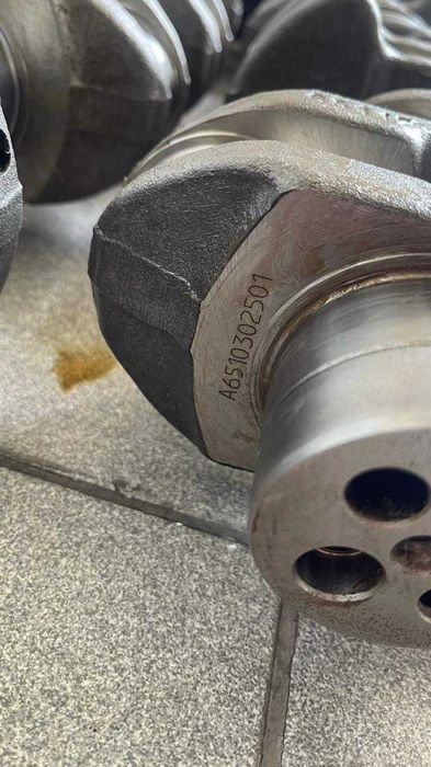 Коленвал двигателя 651 Mercedes OM651 W176 W242 W204 C205 A6510302501