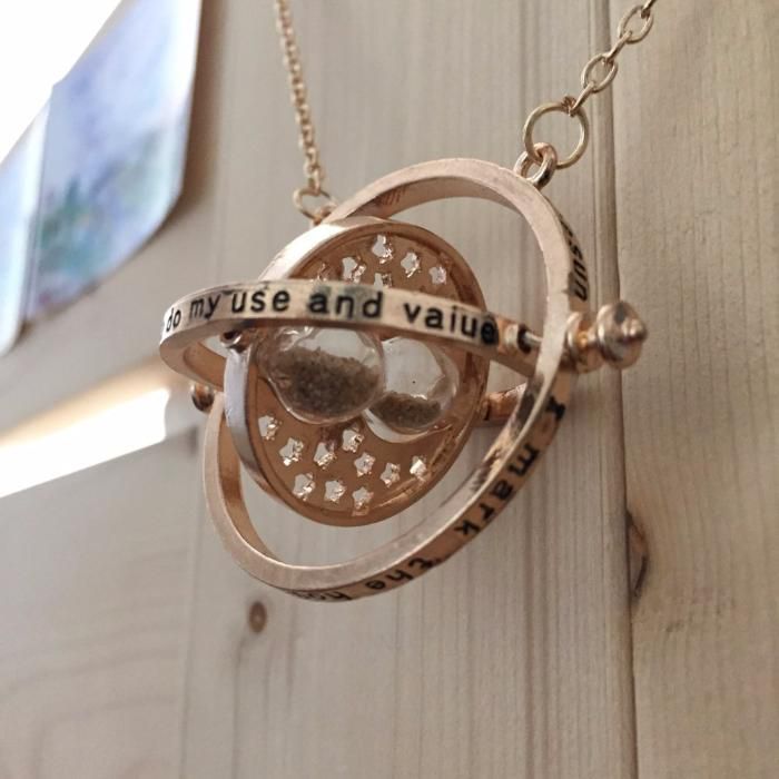 PROMOÇÃO Fios/colares Harry Potter Snitch, vira tempo e talismãs