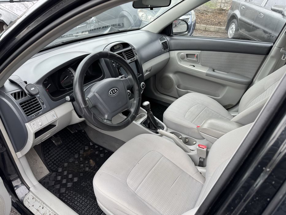 Kia cherato 1.6 tdi