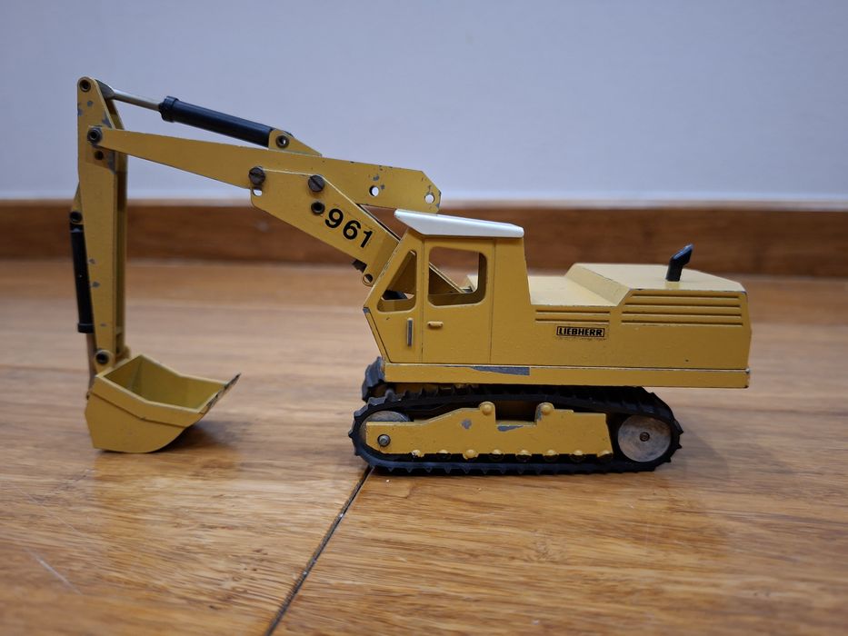 Model Strenco koparka Liebherr 961 1:50