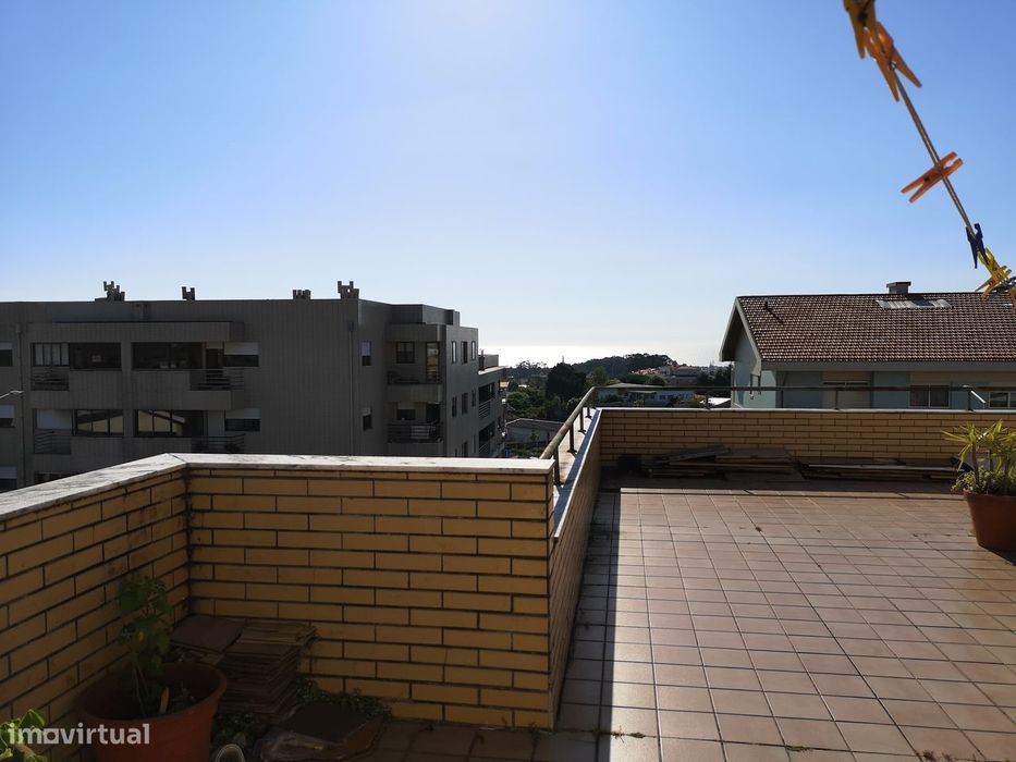 Apartamento T3 com vista mar e terraço de 30m2 - Rua do Corvo — Arcozelo, Porto