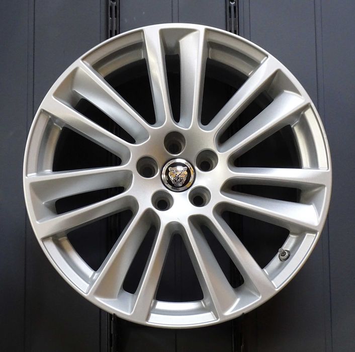 Felgi 19" JAGUAR F-PACE Oryginał 5x108 Et45 HK83-1007-DA Czujniki kół Felgi Opony Serwis Krims Lubań
