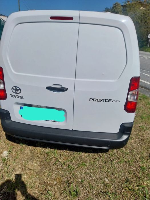 Toyota comercial 1.5
