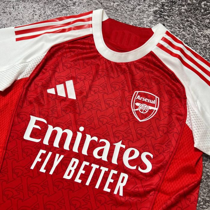 Ігрова футболка Арсенал червоно-біла сезон 2025/26