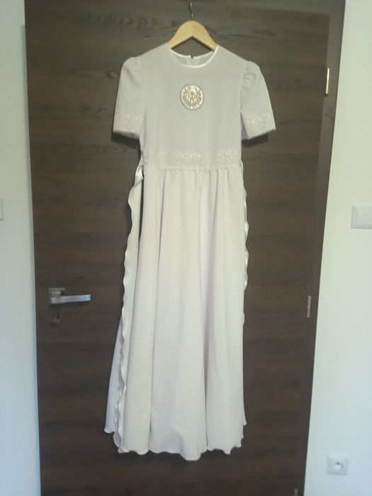 Alba i bolerko dla wysokiej dziewczynki sukienka komunijna