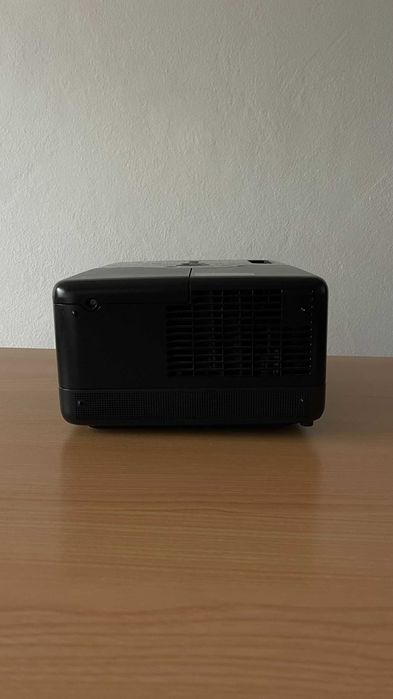 Videoprojector Epson EMP-DM1 - Projetor Multimédia com Leitor DVD e Colunas