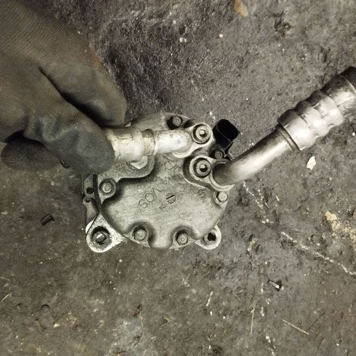 Volkswagen Golf audi A3 sprężarka klimatyzacji SS7V16