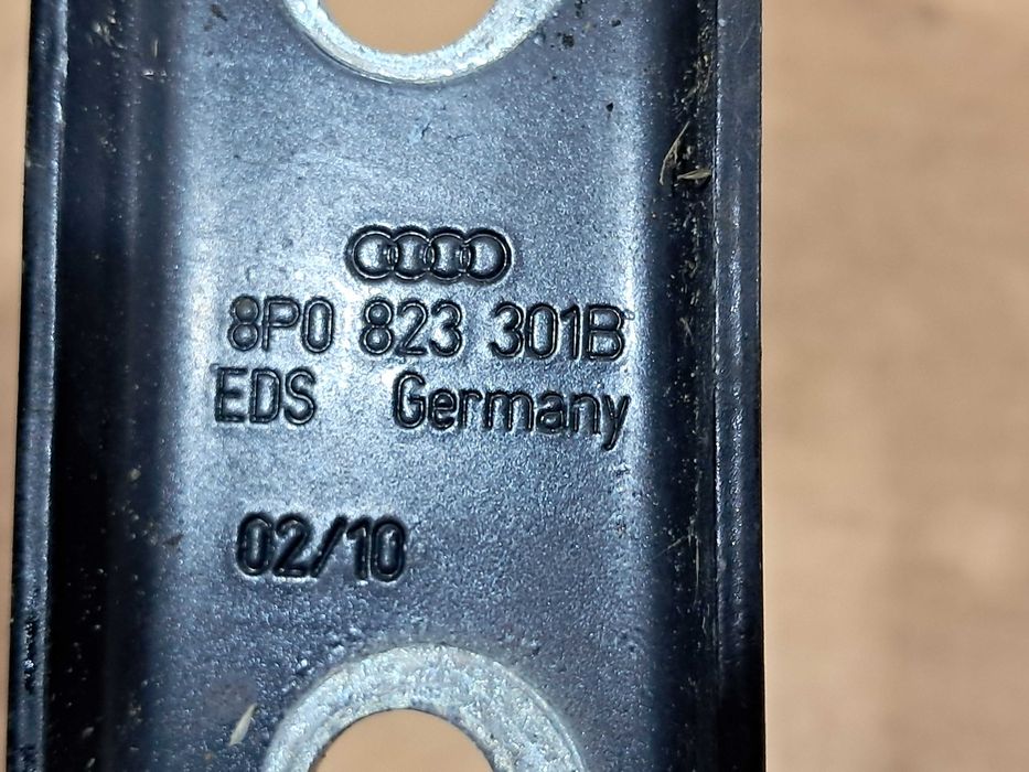 Zawias zawiasy maski PRAWY + LEWY komplet AUDI A3 8P Lift