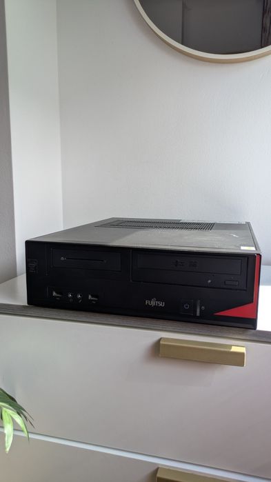 Computador Desktop Fujitsu Esprimo E420 - Rápido (SSD + HDD) - Windows 11 Pro