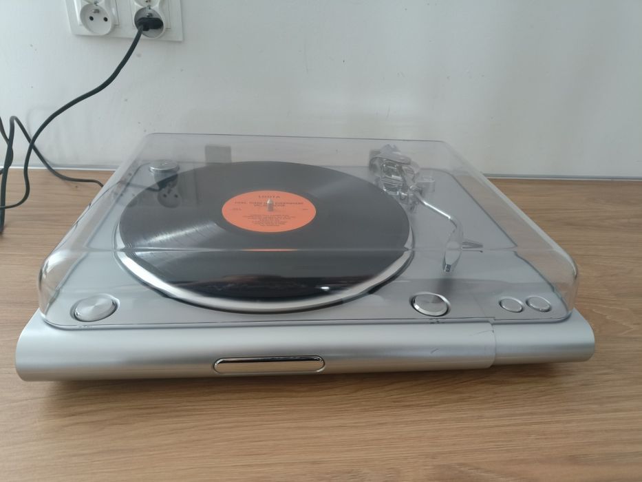 Kompaktowy gramofon