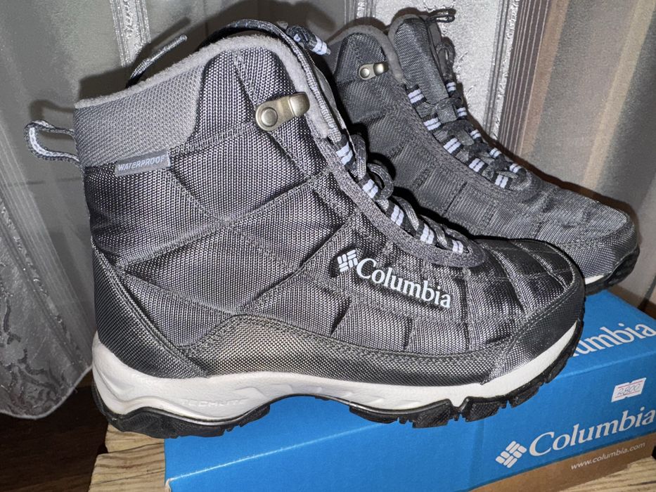Зимові ботінки Columbia 37 розмір, нові