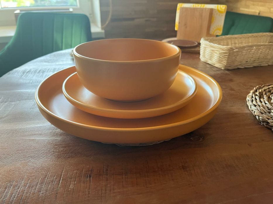 okazja duży zestaw talerzy  talerze talerzyki miski miseczki 51