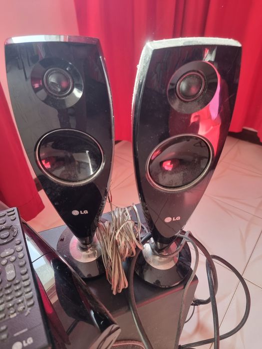 Coluna LG HT33S - DP soundbar sorround home cinema 300w