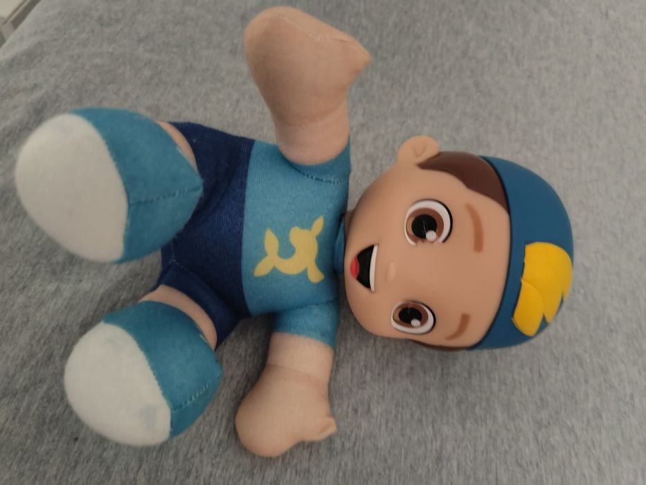Luccas Neto - Boneco Luccas Pequeno + jogo "o que tenho na cabeça"