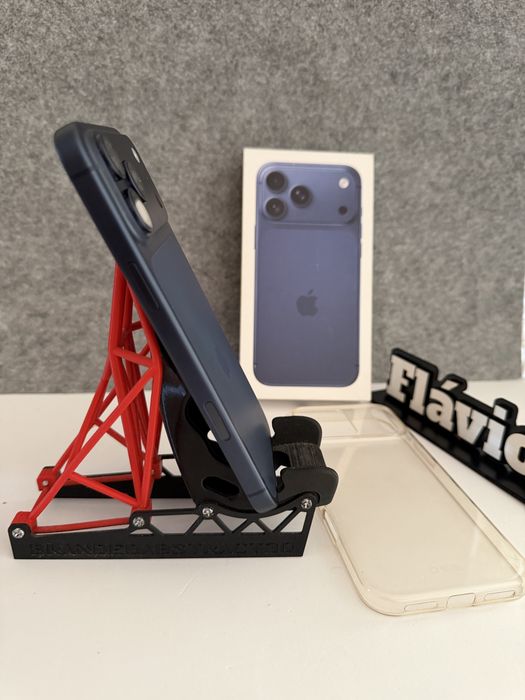 Troco/Vendo Iphone 17 Pro Max 256GB Deep Blue como novo ( 49 ciclos)