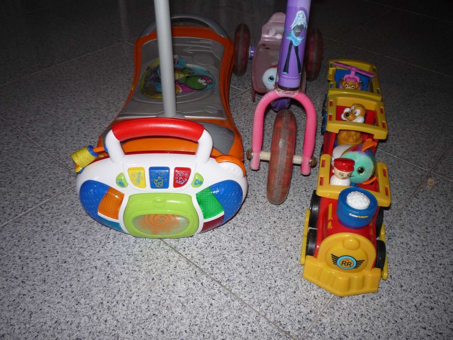 trotinetas e outros brinquedos