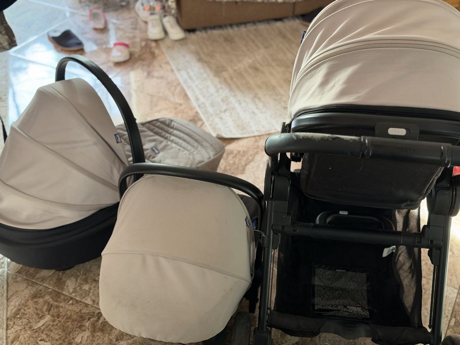 Trio chicco ( carrinho +ovo+alcofa)