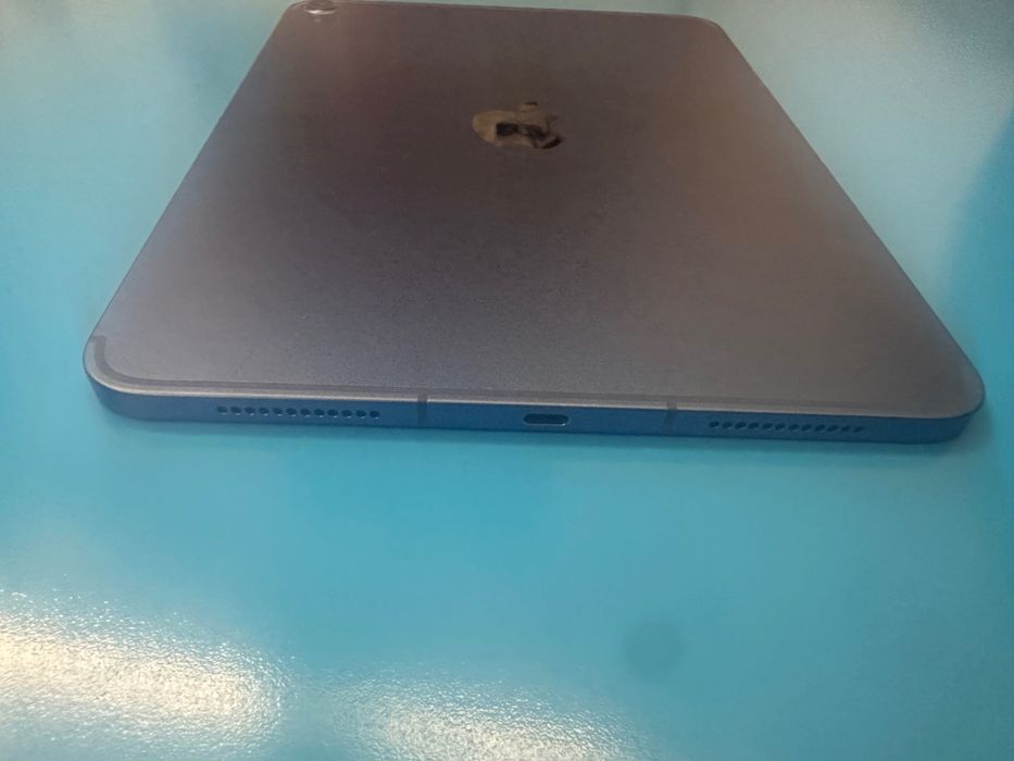 iPad 11 2025 128gb wi-fi+LTE (A16)