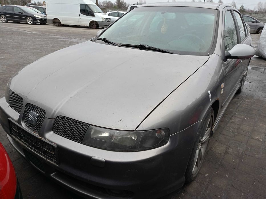 Seat Leon I FR Zderzak Maska Progi Lusterko Lampa Licznik Panel Części