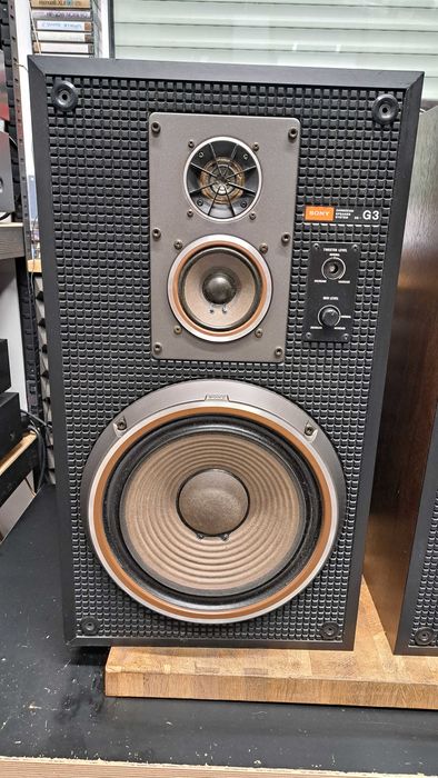 Kolumny Sony SS-G3 pod lampę