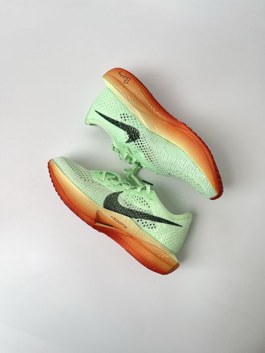 Оригинал Nike ZoomX Vaporfly Next% 3 Eliud Kipchoge (HJ7040 300)