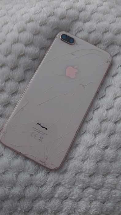 iPhone 8 plus 64 Гбт