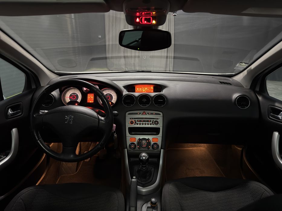 Peugeot 308 SW 7 Lugares