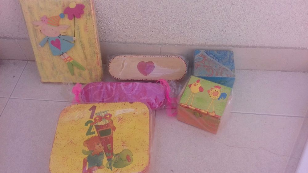 Conjunto de caixas madeira decoradas