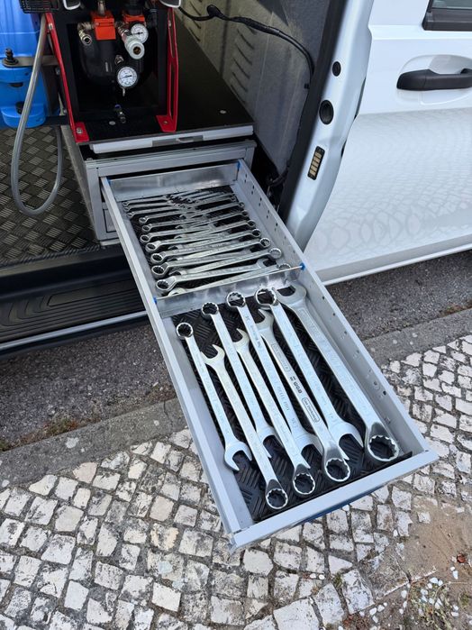 Mercedes Benz Van