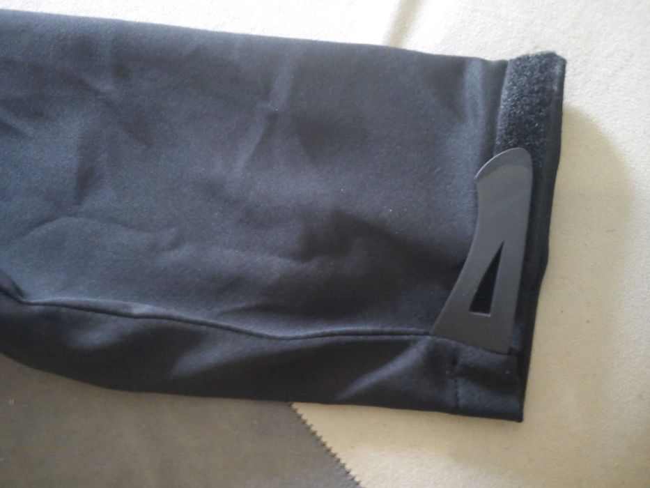 bluza nebulus L/57cm rozpinana czarna super stan elastyczna termoflow