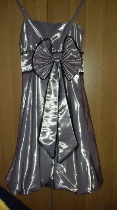 Sukienka na ramiączkach