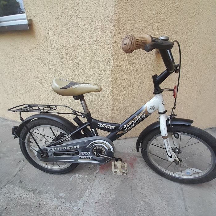 Sprzedam rowerek dla dziecka 16 cali plus kask