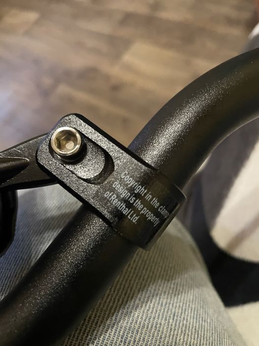 Мотоциклетний руль Renthal