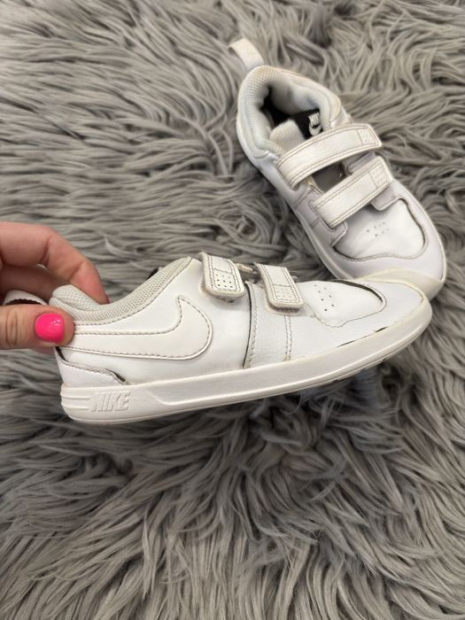 Białe buty Nike Pico 5 – rzepy 27