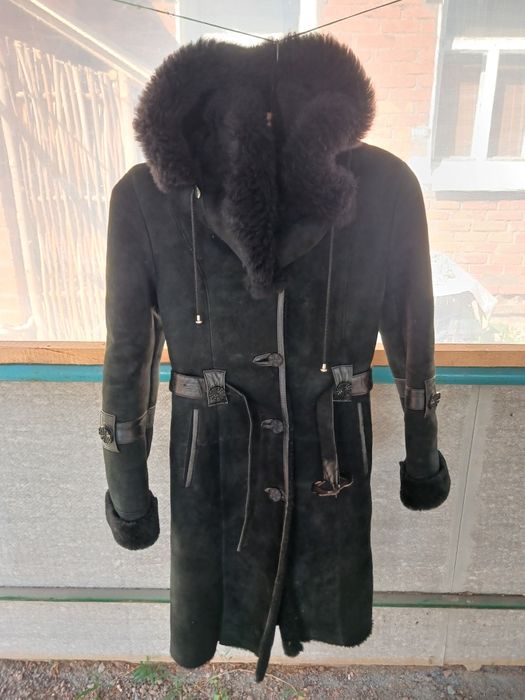 Продам женскую дубленку размер 42-44 ( ХS ) б/у  турция.