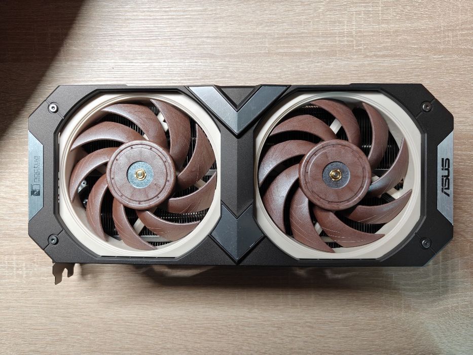 Відеокарта ASUS GeForce RTX 4080 16GB Noctua OC Edition