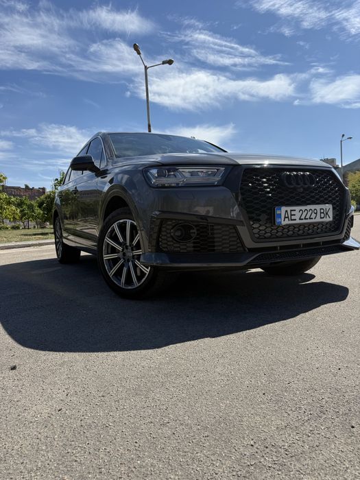 Audi Q7 2018 VIN WA1VAAF75JD051446 фото оголошення 15 з 17