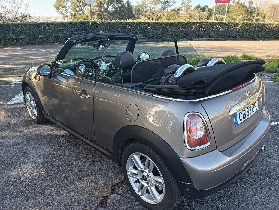 MINI Cabrio Cooper D