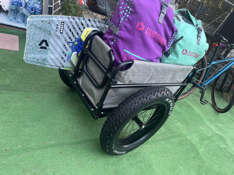 Przyczepka rowerowa na sprzet (kite surf windsurf)