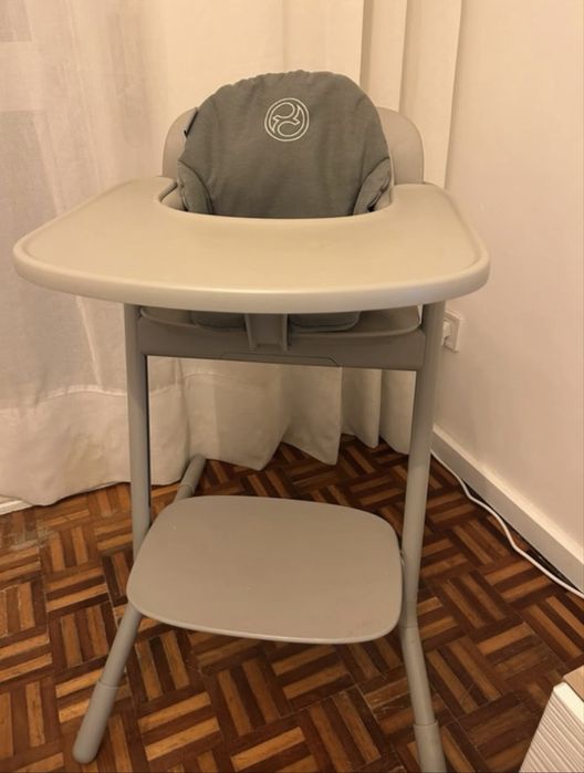 Cadeira de alimentacao e espreguiçadeira