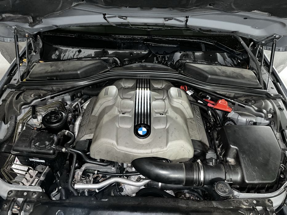 BMW e60 4.4 v8 2007