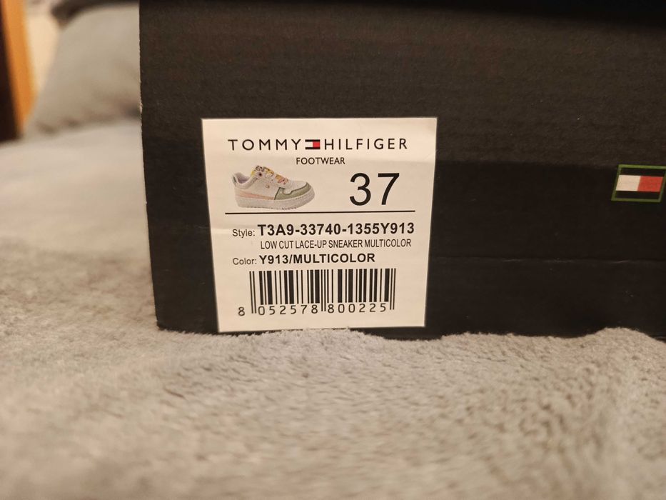 Sneakersy Tommy Hilfiger białe
