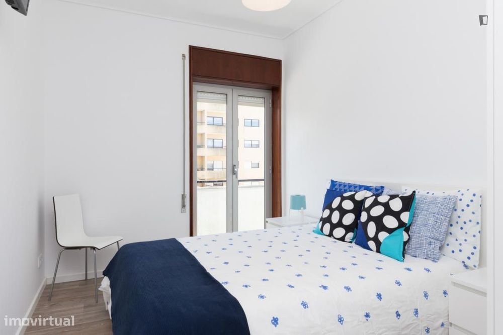 Quarto - localizado em Bonfim Porto