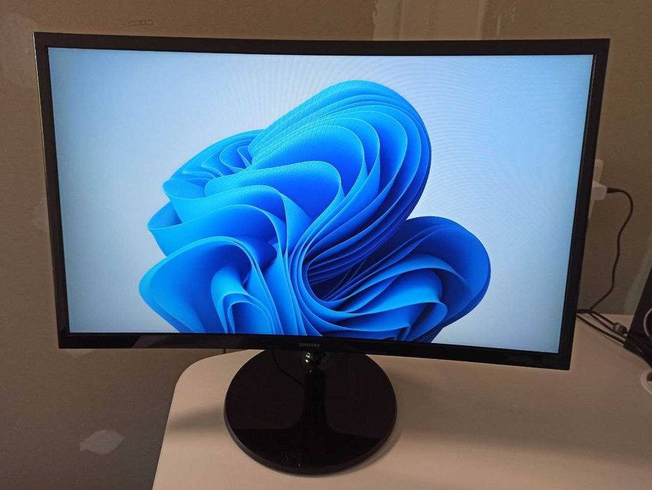 Samsung S24D360GAI 24" IPS 100Hz Full HD HDMI 12.2024 рік Коробка