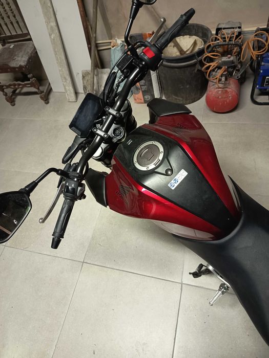 Vendo Mota Honda CB125R Neo sport